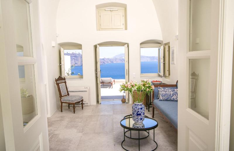 Aloia Villas image