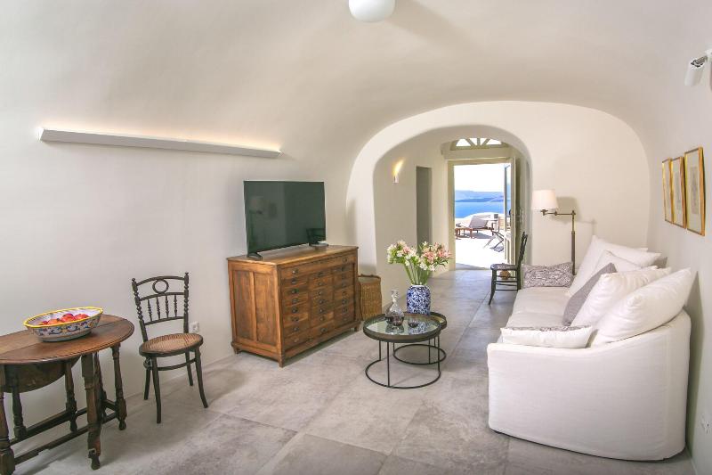Aloia Villas image