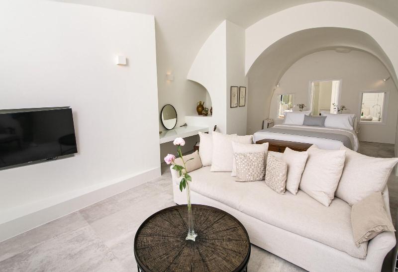 Aloia Villas image