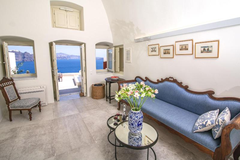 Aloia Villas image