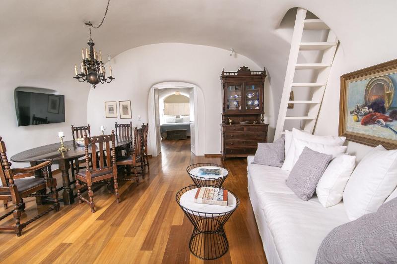 Aloia Villas image