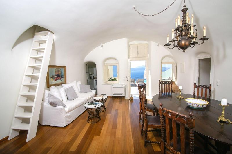 Aloia Villas image