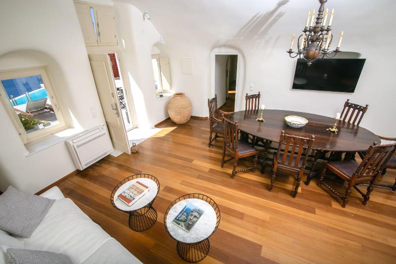 Aloia Villas image