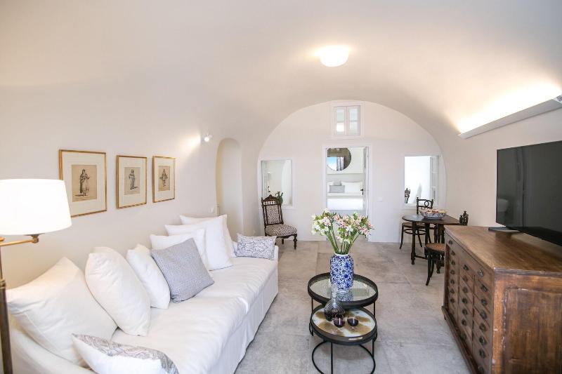 Aloia Villas image