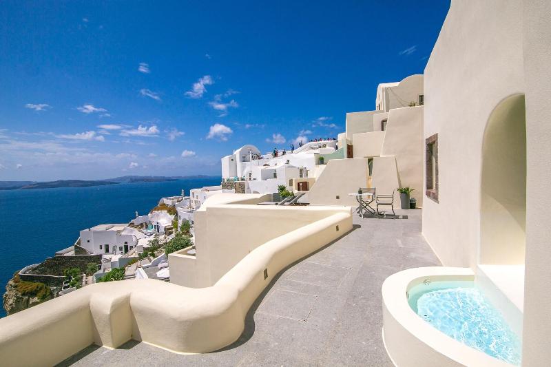 Aloia Villas image