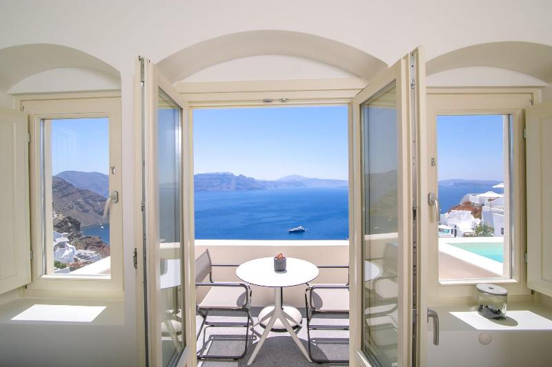 Aloia Villas image