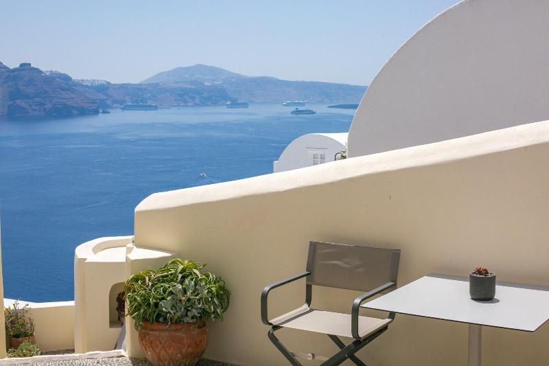 Aloia Villas image