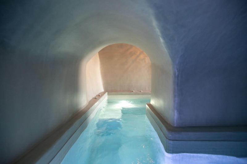 Aloia Villas image