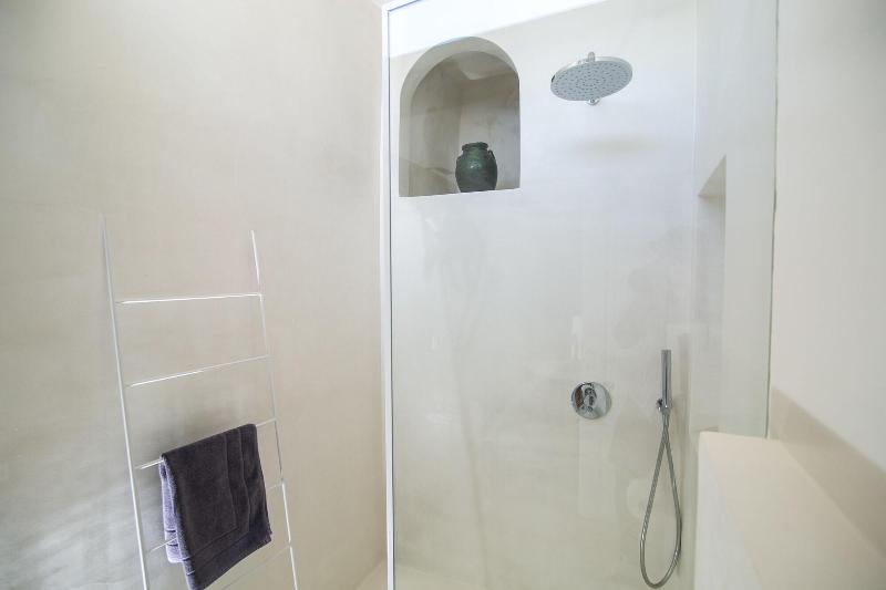 Aloia Villas image