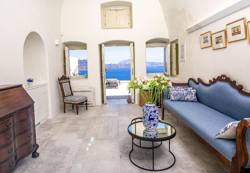 Aloia Villas image