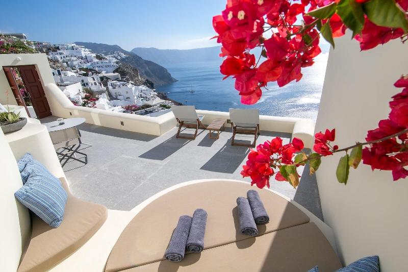 Aloia Villas image