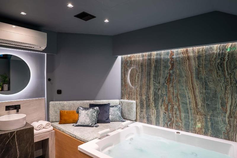 Olympus Terra Boutique Hotel image