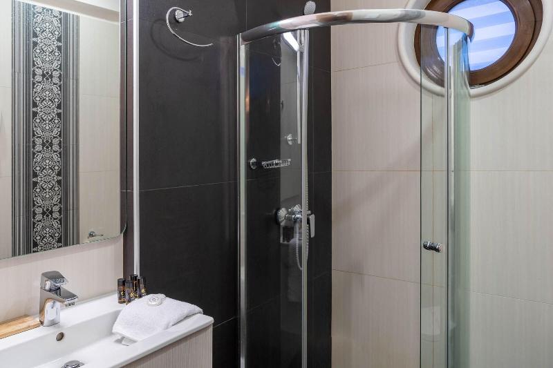 Olympus Terra Boutique Hotel image
