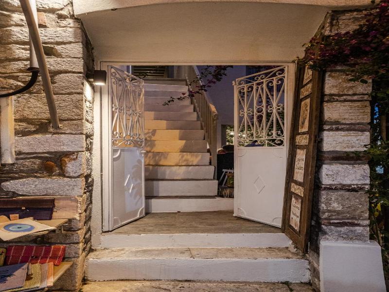 L Anima Boutique Suites image