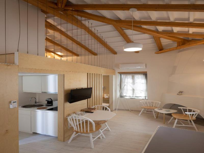 L Anima Boutique Suites image