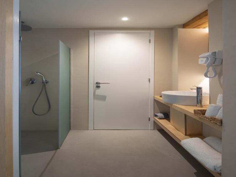 L Anima Boutique Suites image