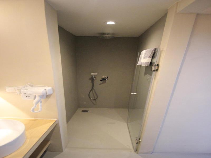 L Anima Boutique Suites image