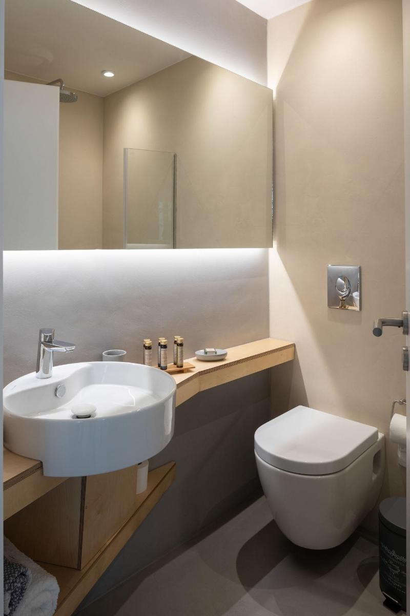 L Anima Boutique Suites image