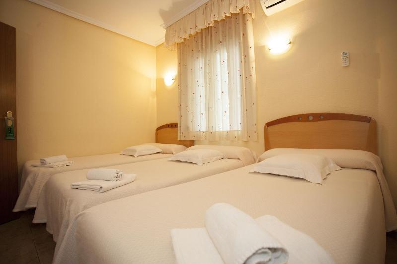 Hostal Los Rosales image