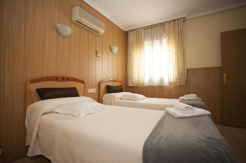 Hostal Los Rosales image