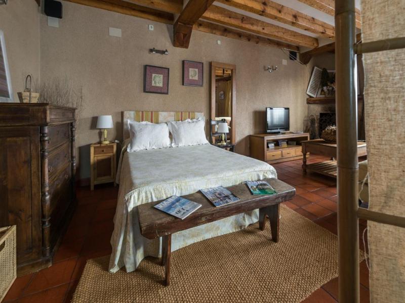 Posada Mingaseda image
