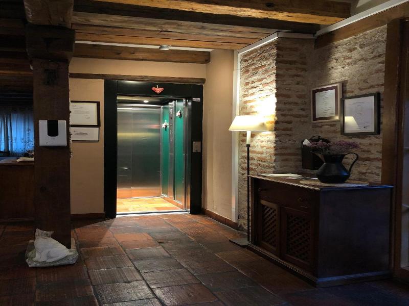 Posada Mingaseda image