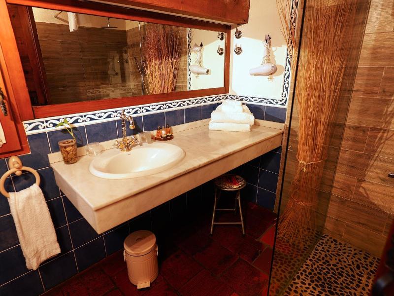 Posada Mingaseda image