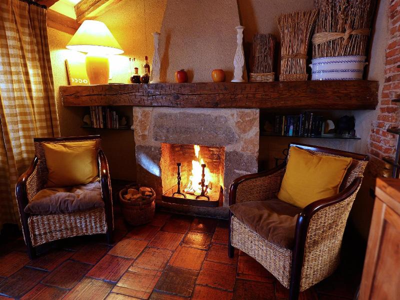 Posada Mingaseda image