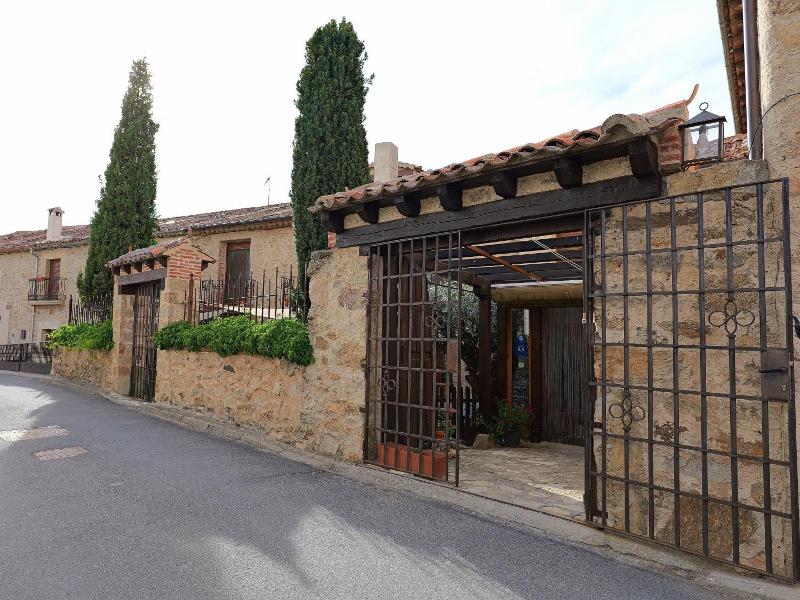Posada Mingaseda image