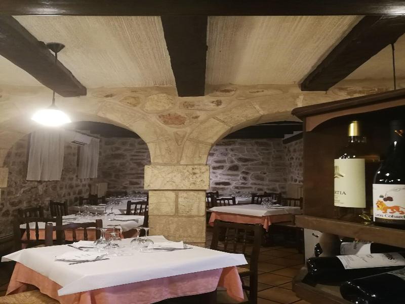 Hostal El Meson image