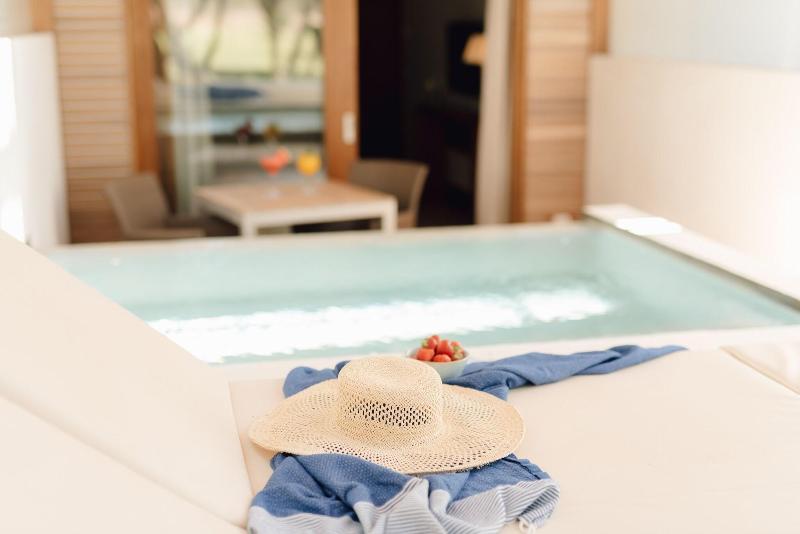 Gecko Hotel & Beach Club image