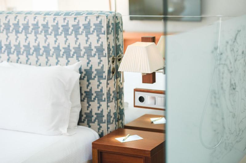 Gecko Hotel & Beach Club image