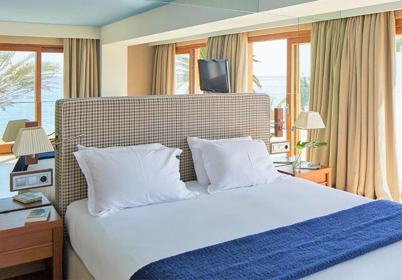 Gecko Hotel & Beach Club image