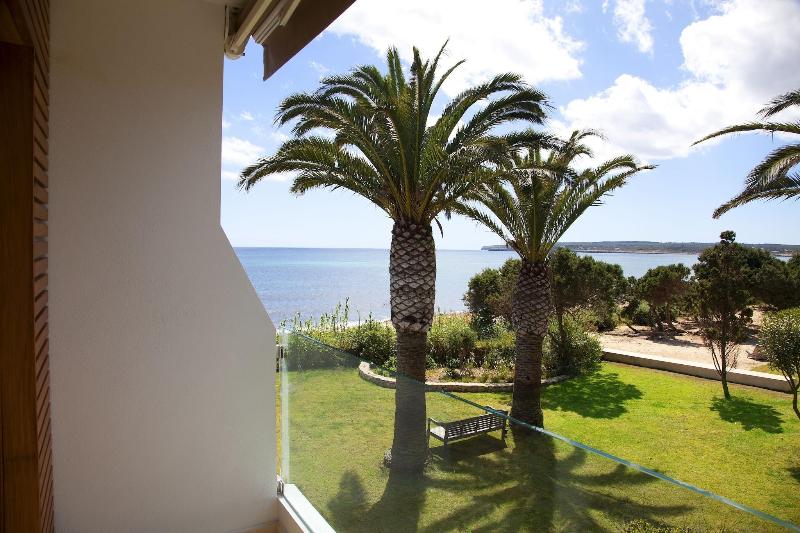 Gecko Hotel & Beach Club image