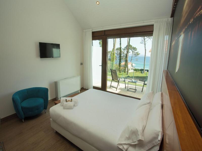 Hotel Alén do mar image