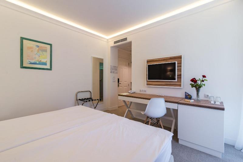 Hotel Nympha All Inclusive - Riviera Holiday Club image