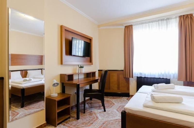 Grand Richter Hotel image