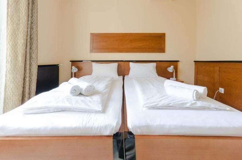 Grand Richter Hotel image