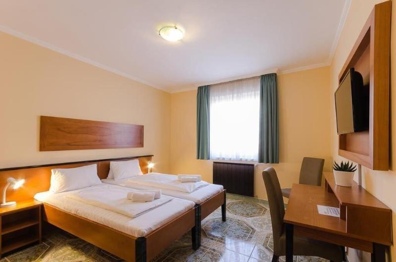 Grand Richter Hotel image