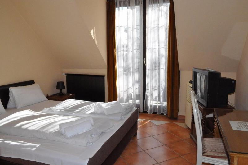 Grand Richter Hotel image