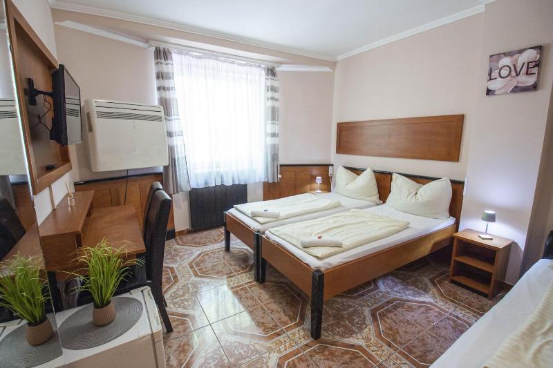 Grand Richter Hotel image