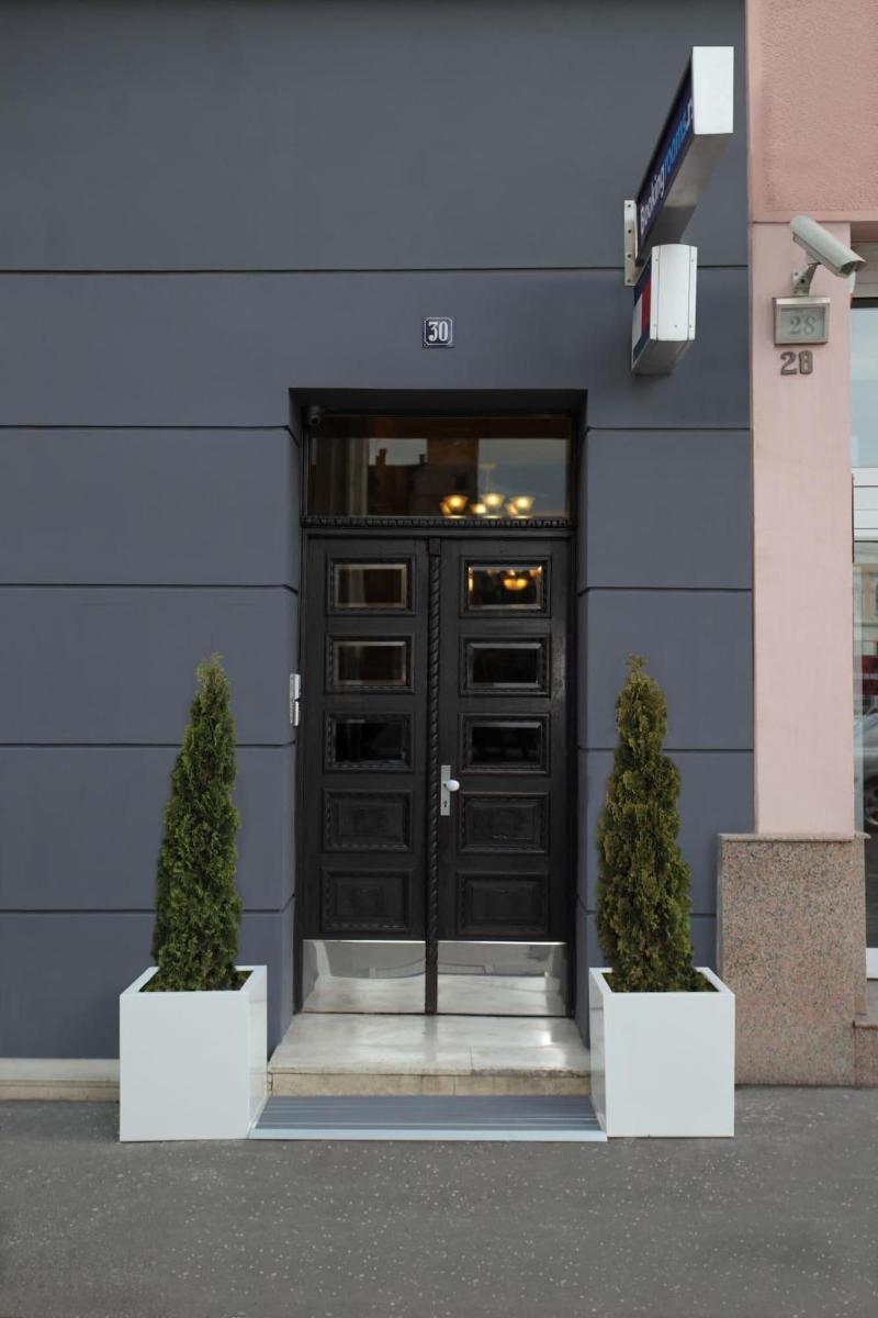 Booking Rooms image
