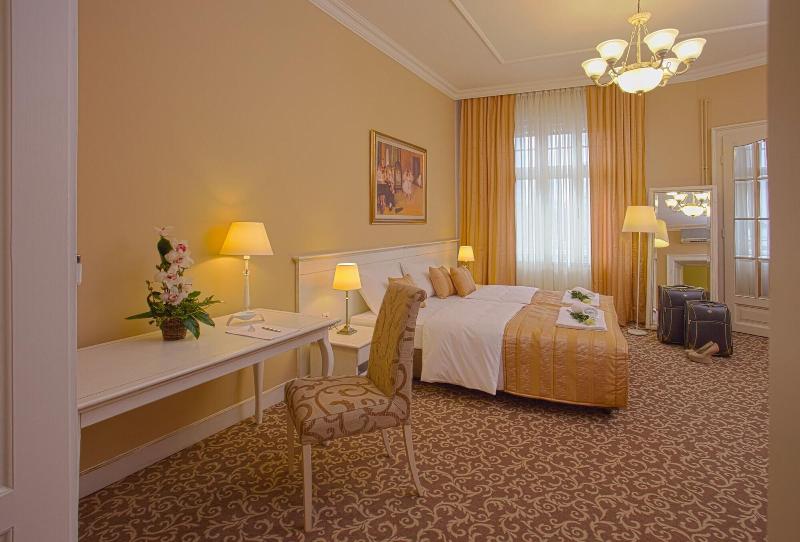 Booking Rooms image