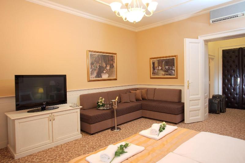 Booking Rooms image