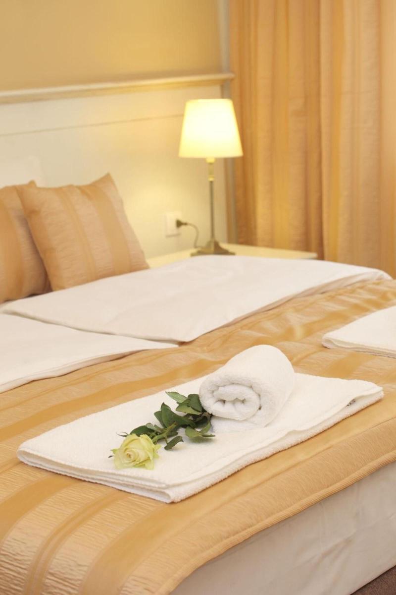 Booking Rooms image