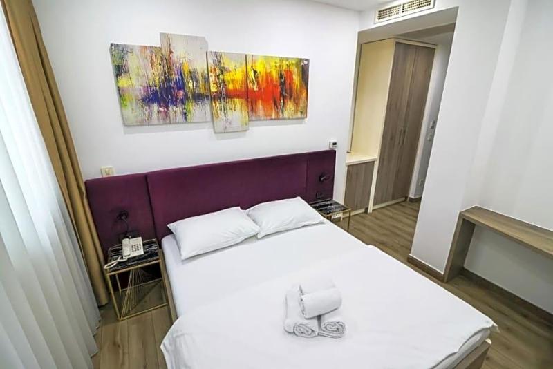 Hotel National image