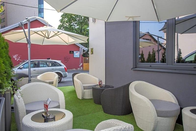 Hotel National image