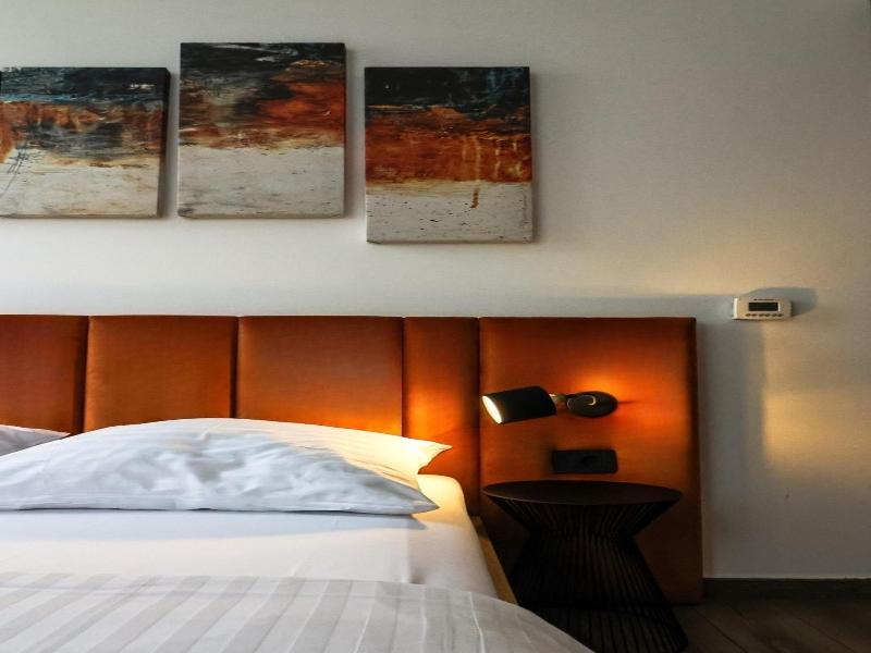 Hotel National image
