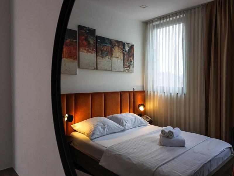 Hotel National image