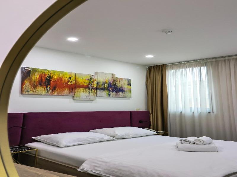 Hotel National image